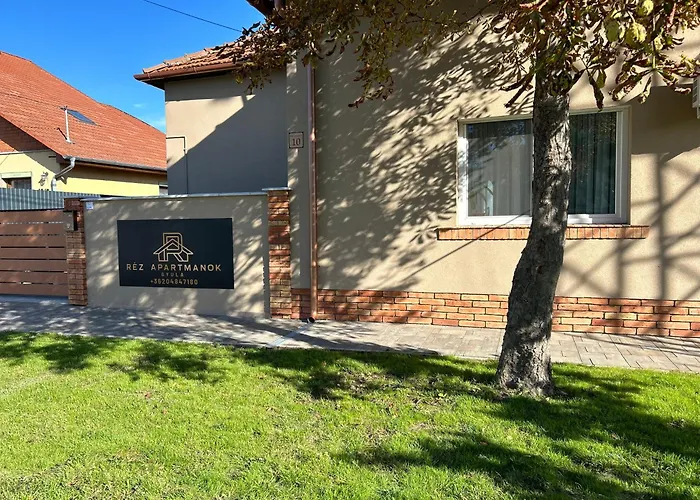 Rez Apartmanok Gyula